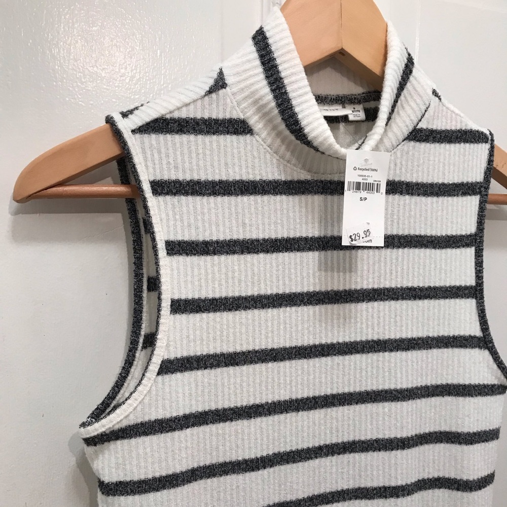 GAP sleeveless mock neck striped ribbed sweater, size SP, NWT - Picture 2 of 8